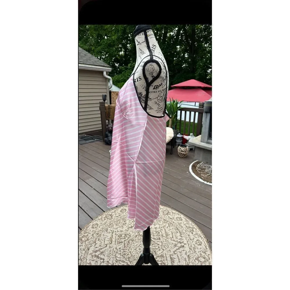Pink and white spaghetti strap nightgown xl